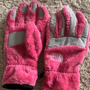 North Face Women’s Pink Gloves